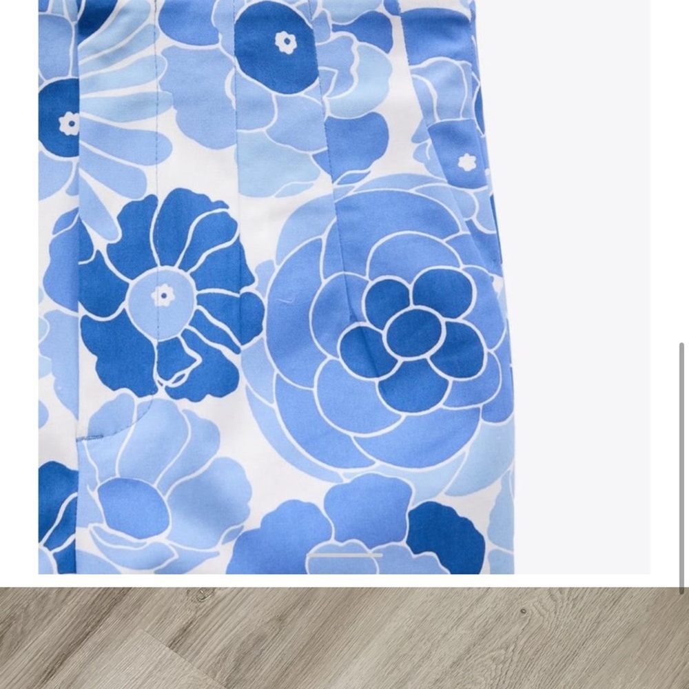 Zara Blue and White Floral Patterned  High Waist Shorts - Picture 3 of 12